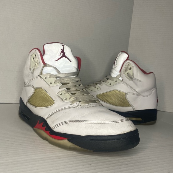Fire red retro Air Jordan fives - Picture 6 of 8